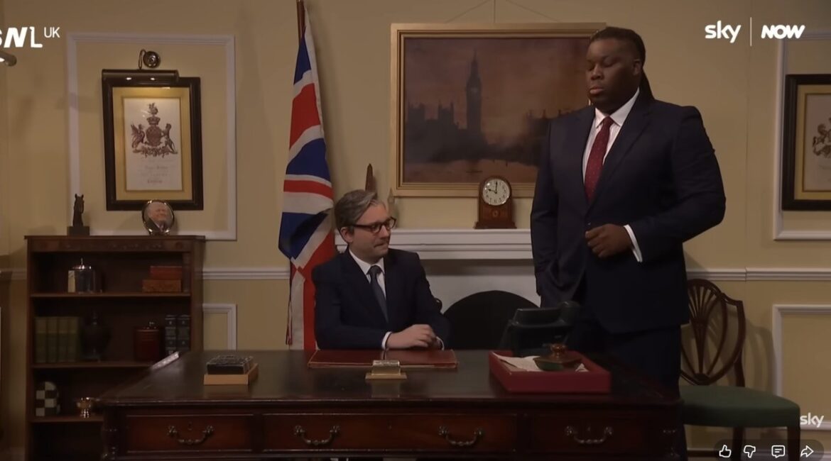 Трамп поделился клипом в субботу вечером в прямом эфире и высмеял Стармера ВИДЕО