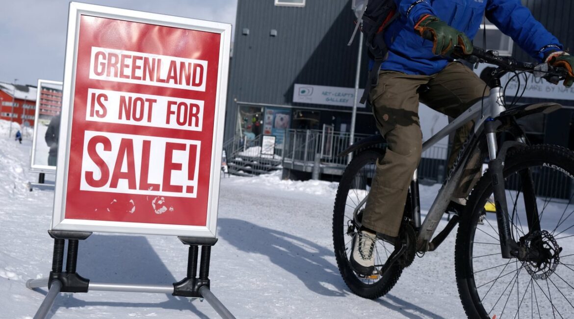 Дания планировала взорвать взлетно-посадочные полосы в Гренландии в случае вторжения США