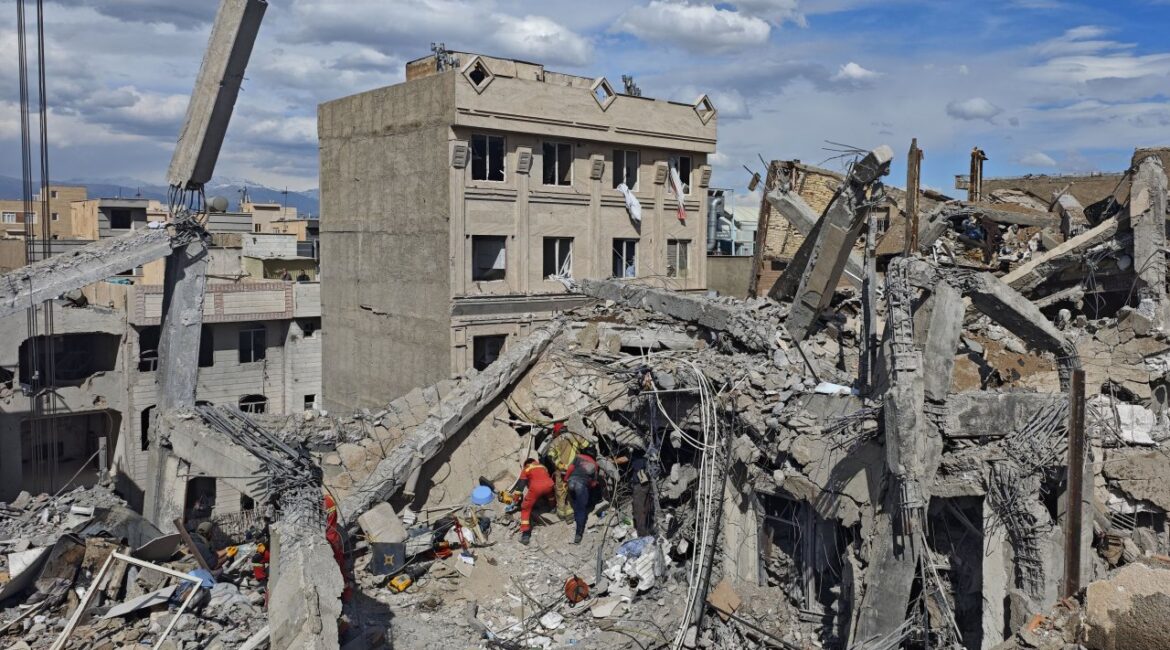 Хуситы вступили в войну в Иране с нападениями на Израиль, США направили в регион наземные войска