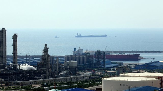 Иран составил список ключевых нефтяных целей в соседних странах