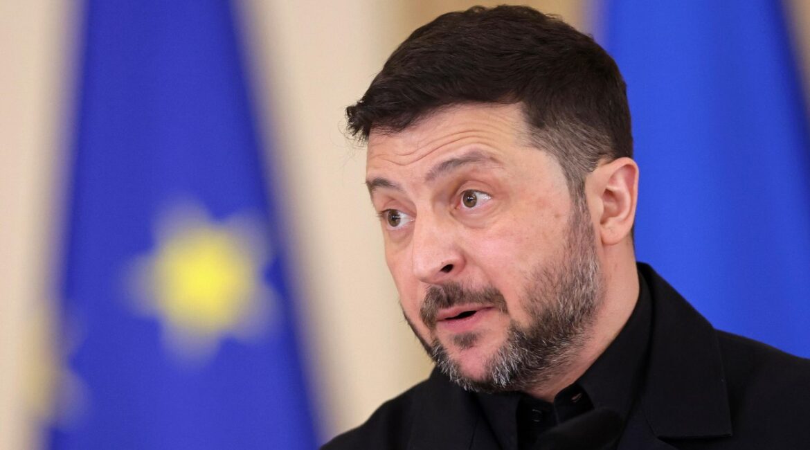 Российский дипломат: Киев истерически пытается напомнить о себе Европе