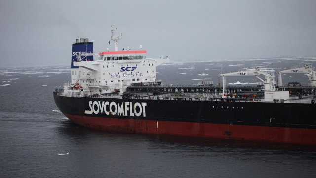 ЕС рассматривает возможность конфискации нефти на задержанных танкерах «теневого флота»