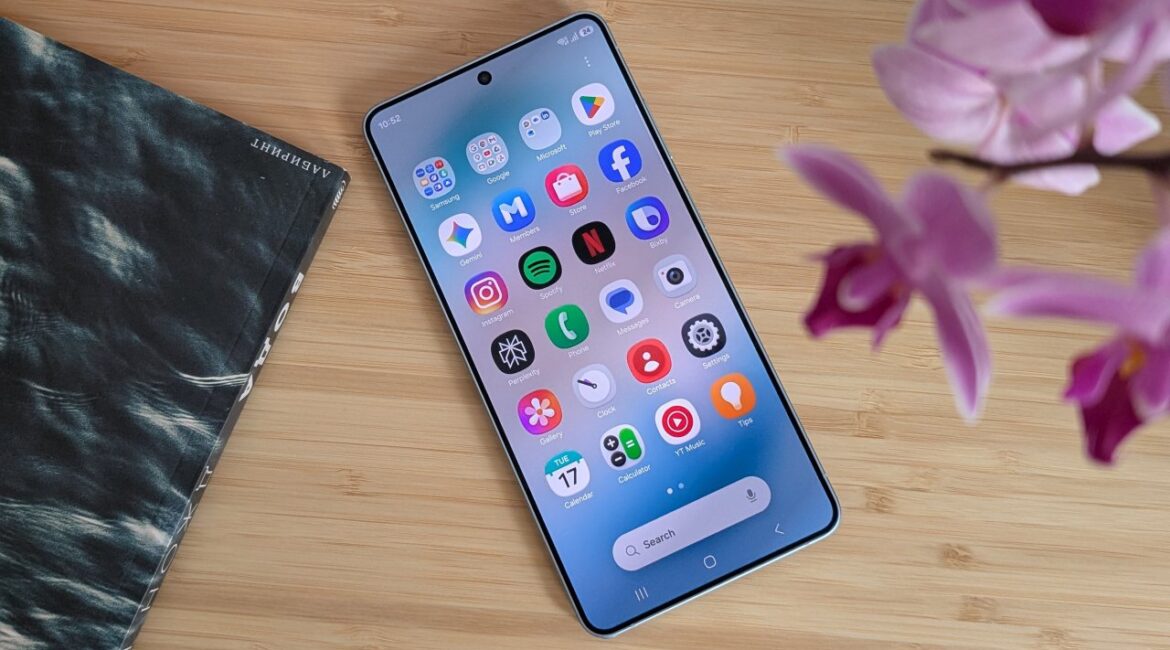 Samsung Galaxy S26 Ultra — смартфон премиум-класса с большей безопасностью и возможностями искусственного интеллекта