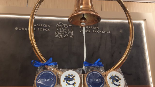 Индексы BSE стали зелеными, за исключением beamX