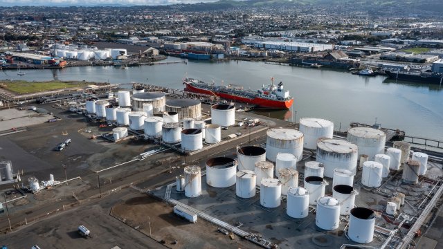 Цены на нефть, которые вы видите, не отражают истинную историю рынка.