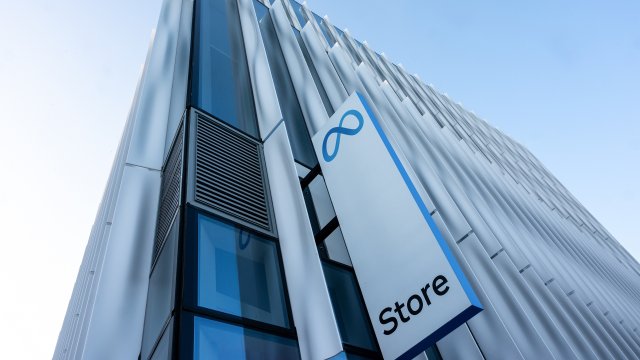 Мета изменилась — сохранит доступ к Horizon Worlds