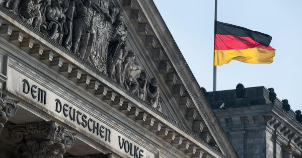 Германия меняет условия социальных выплат, удар – по украинцам