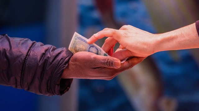 Искусственный интеллект не решит углубляющийся финансовый кризис в Британии