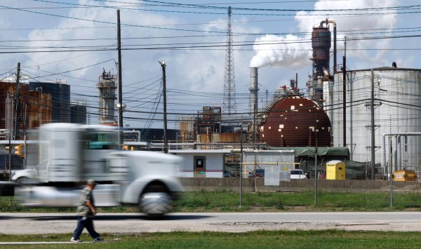 Нефть по 100 долларов неизбежна, если война с Ираном продолжит бушевать