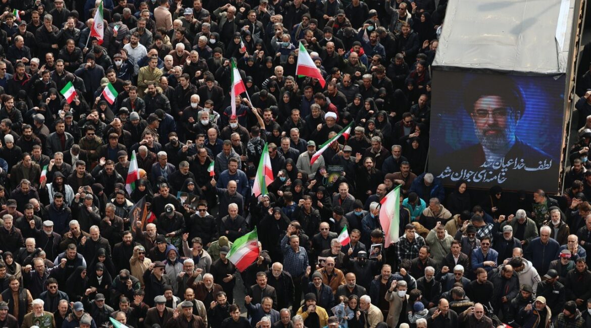 Разведка США: Режиму в Иране не грозит крах