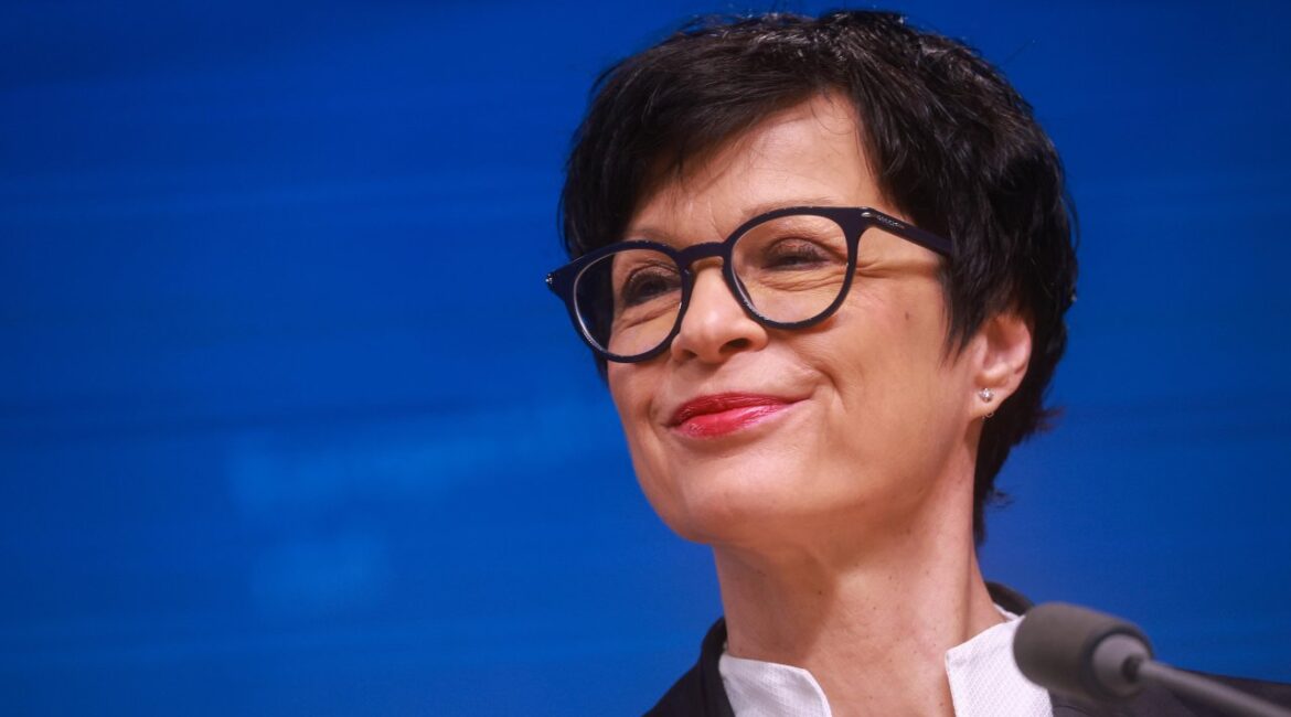 Дипломат потребовал немедленно исключить Марту Кос из ЕС