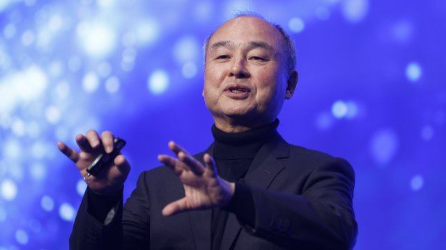 SoftBank ищет рекордный кредит в размере до $40 млрд под долю в OpenAI