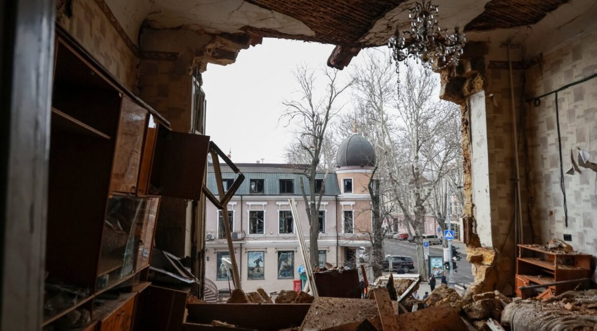 Крушение дронов и потери: как далеко зайдет терпение Запада?