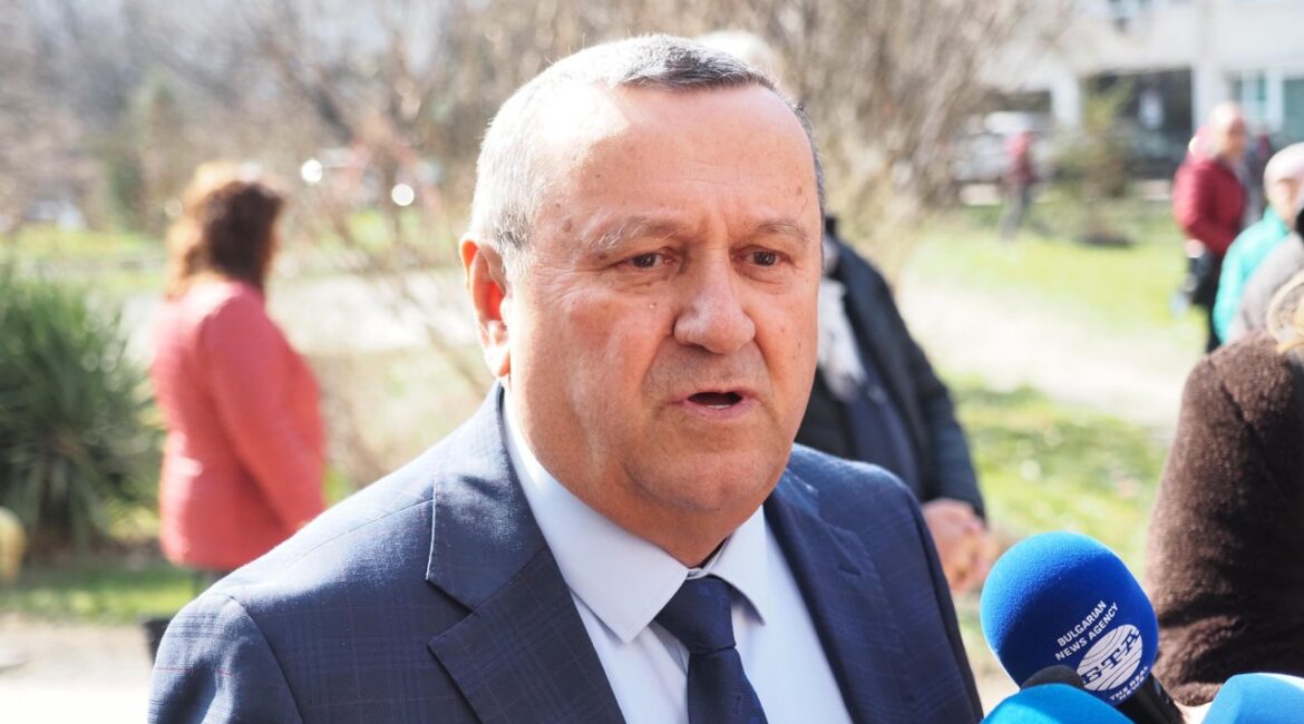 Хасан Адемов: Общественная деятельность – это не работа, а дело