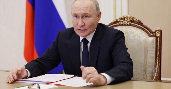 Усталость от войны в России: Путин отвечает новой пропагандой