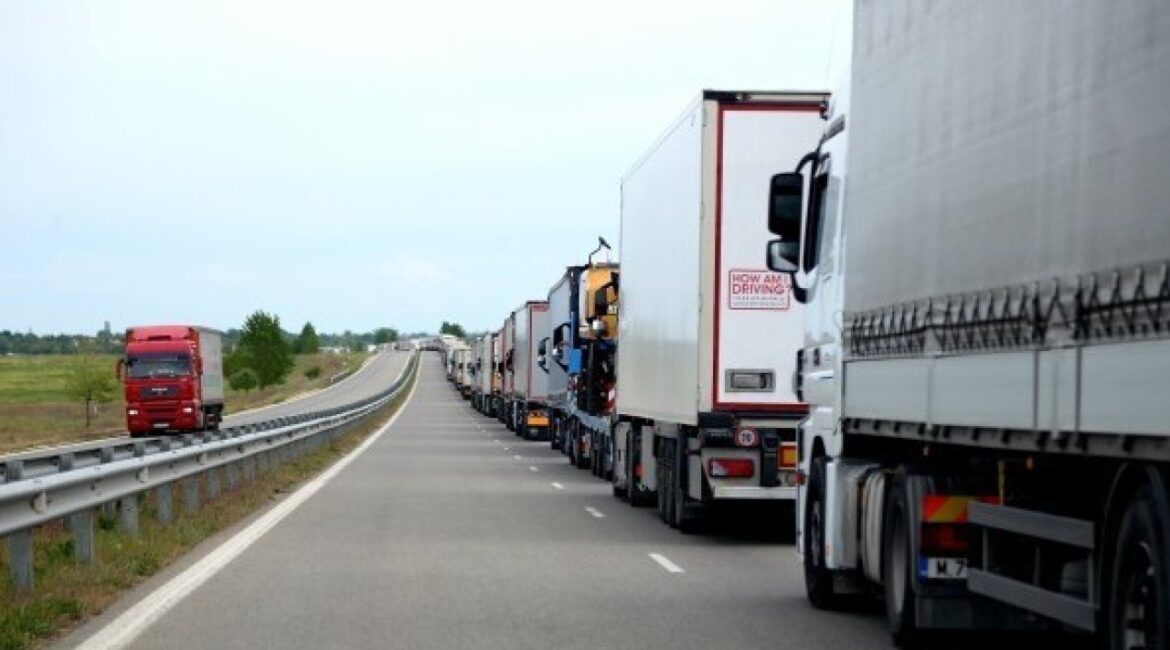 Ангел Траков: Стоимость топлива влияет на автоперевозчиков, влияет на инфляцию