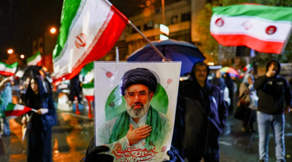 ЦРУ подтверждает, что новый аятолла — гей Трамп: Плохое начало в гетеросексуальной стране