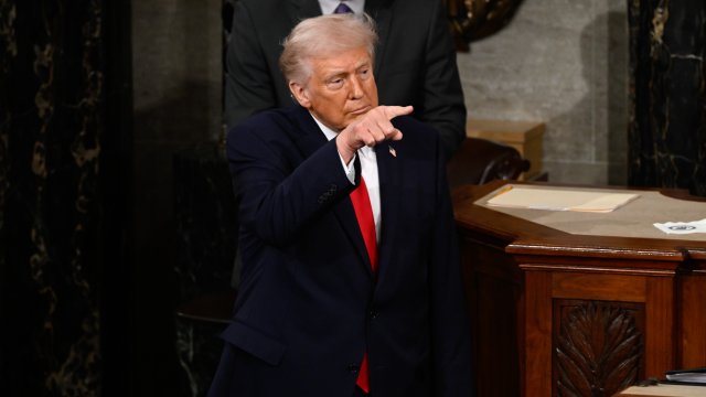 Трамп: США прекратят всю торговлю с Испанией