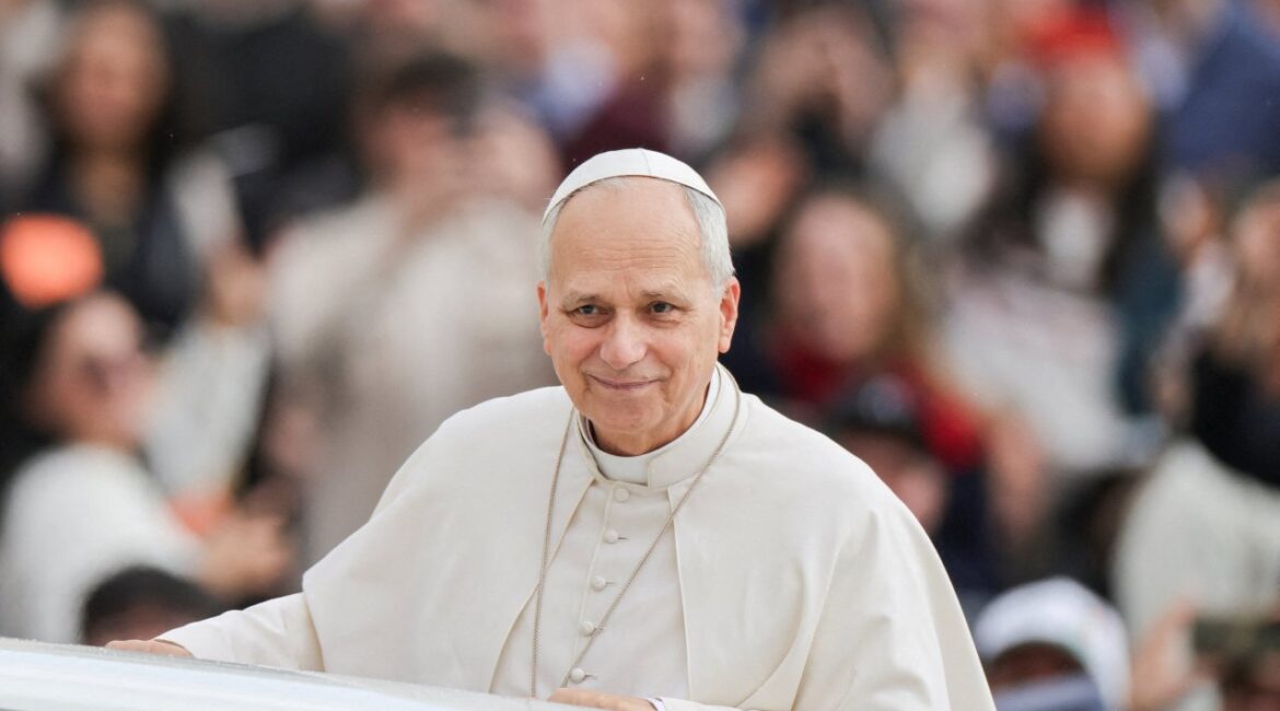 Папа Лев XIV переехал в отремонтированную папскую квартиру