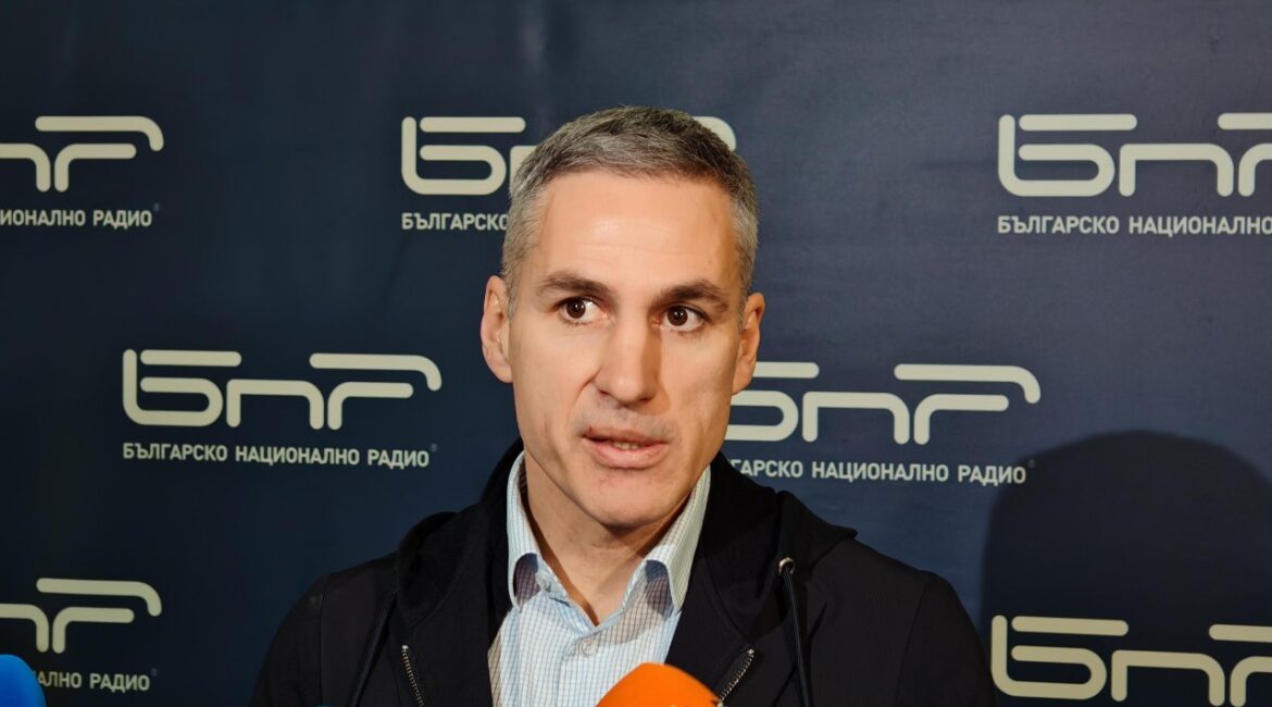 Кабмин подумал и придумал: Нуждающимся по 20 евро из-за дорогого топлива