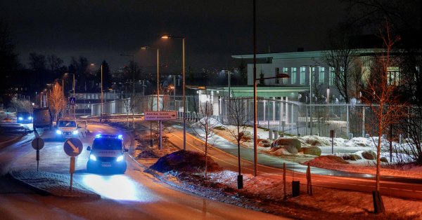 Мощный взрыв потряс американское посольство в Осло