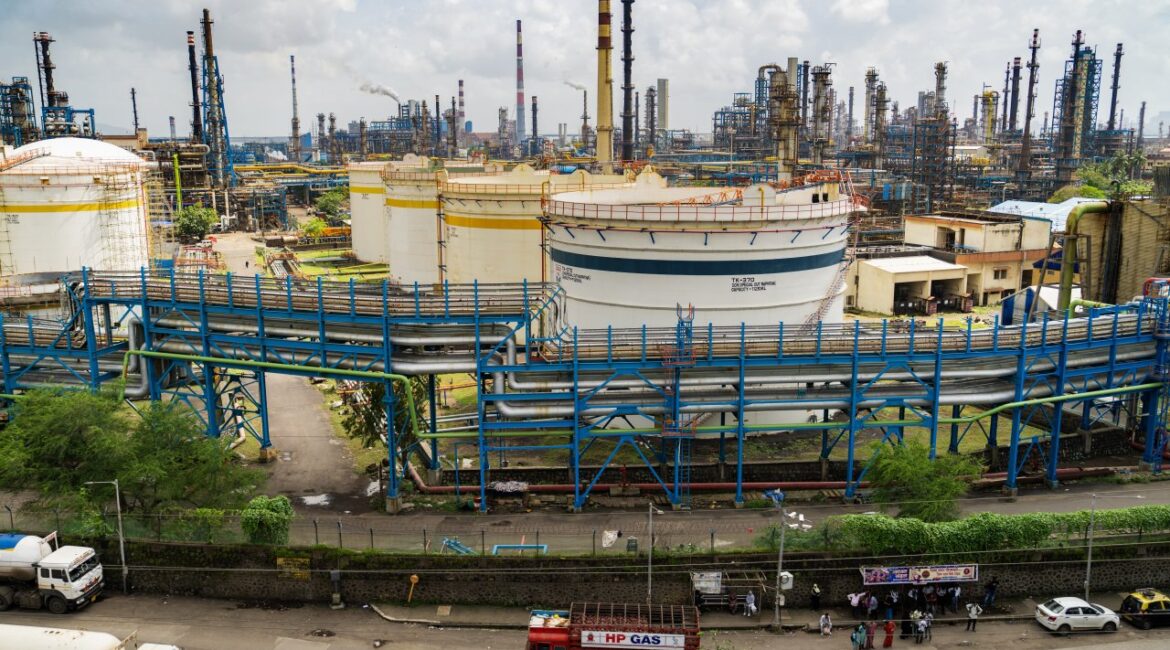 Россия запретит экспорт бензина с 1 апреля из-за роста цен