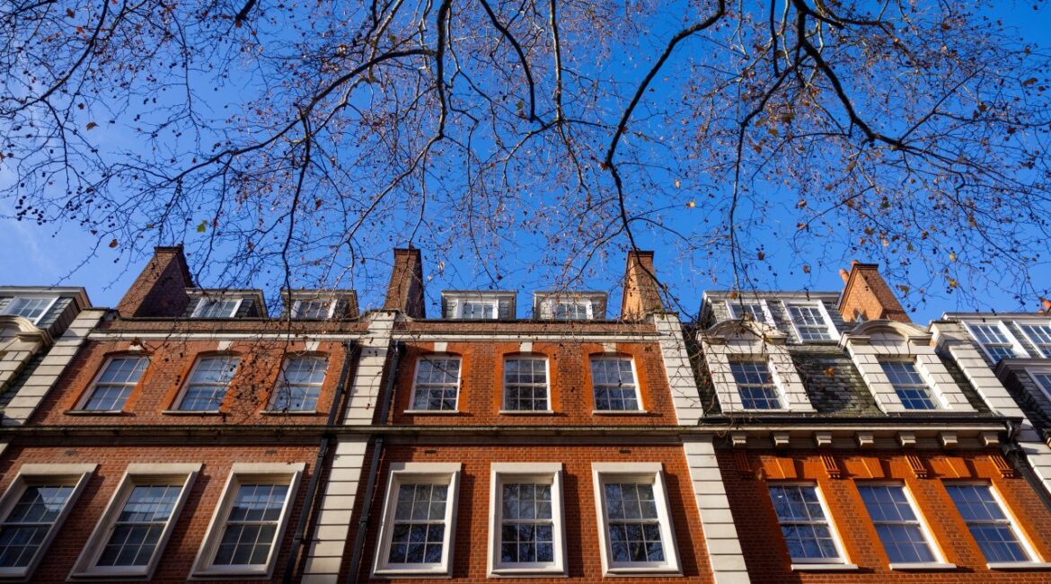 Цены на жилье в Великобритании выросли самыми быстрыми темпами за 15 месяцев