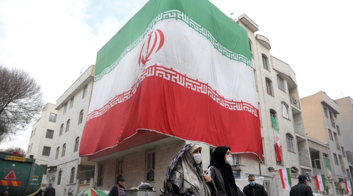 Несколько поколений вражды: когда-то они были близки, с каких это пор Иран и США ненавидят друг друга?