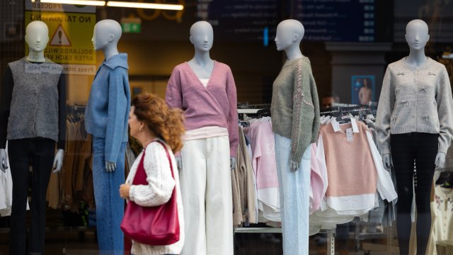 Искусственный интеллект помогает индустрии моды сократить количество непроданных товаров