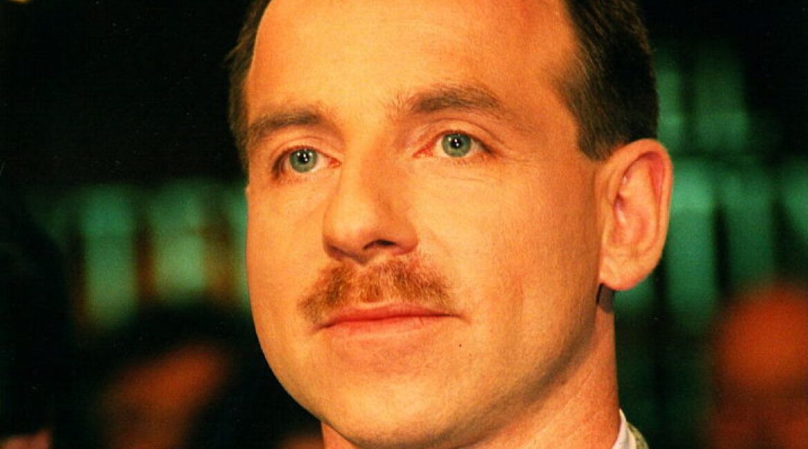 Германия использует антинацистский закон для расследования критиков... Гитлера