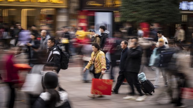 Инфляция в Китае ускоряется после праздников в ожидании нефтяного шока