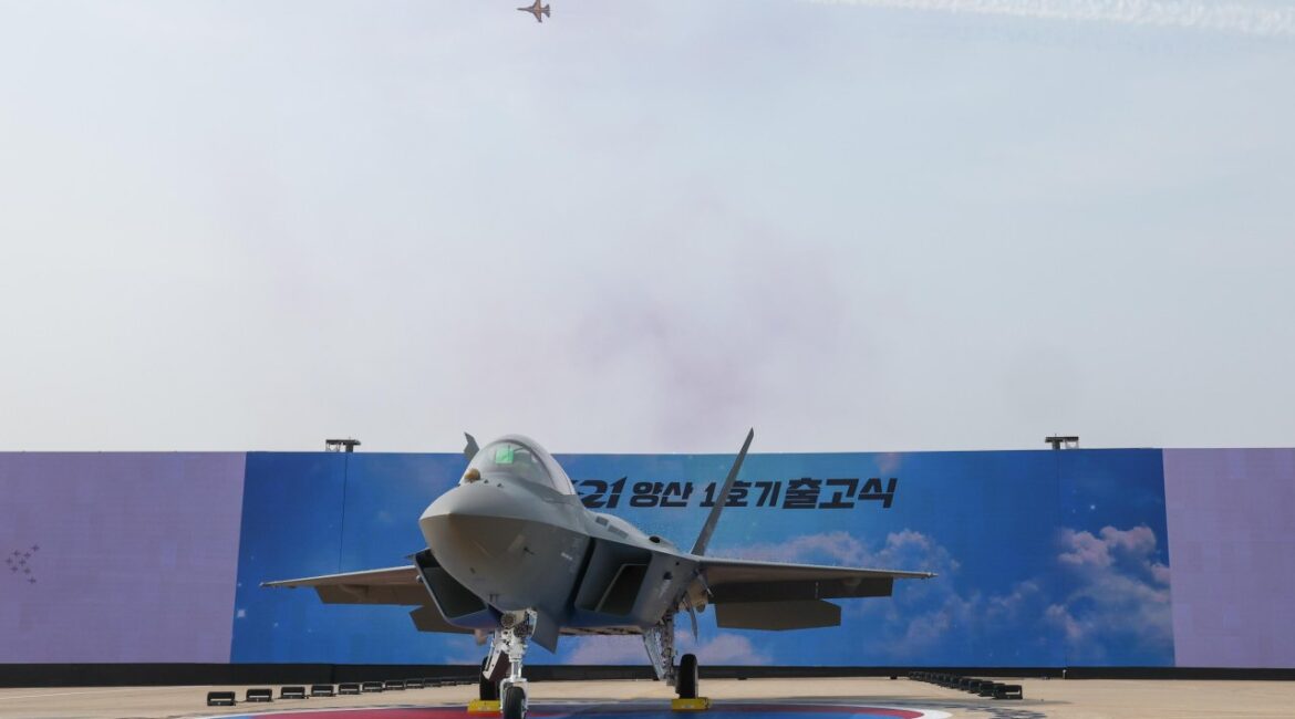 Южная Корея начала серийное производство истребителя KF-21 Boramae