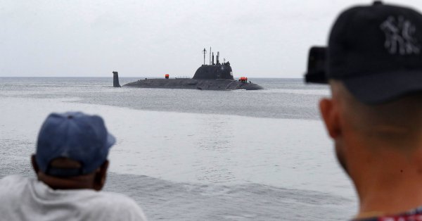 Что делает российский военный корабль во Вьетнаме?