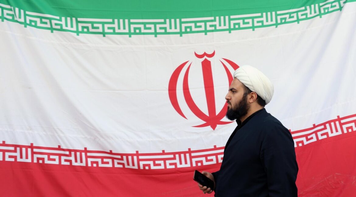 Иранские диссиденты: взрывы не свергнут режим в Иране