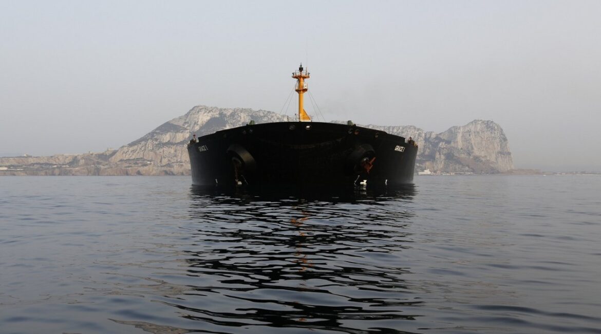 Россия потеряла $1 млрд в торговле нефтью из-за украинских дронов