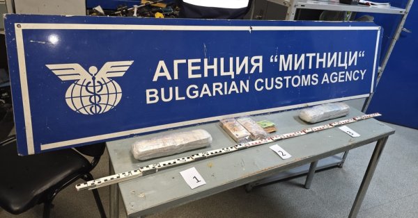 Задержали турецкого водителя с незадекларированными более чем 100 тысячами евро