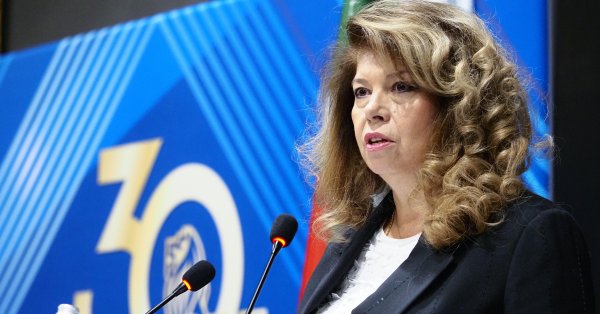 Йотова: Во времена войны и неопределенности голос женщин и матерей должен быть услышан громко