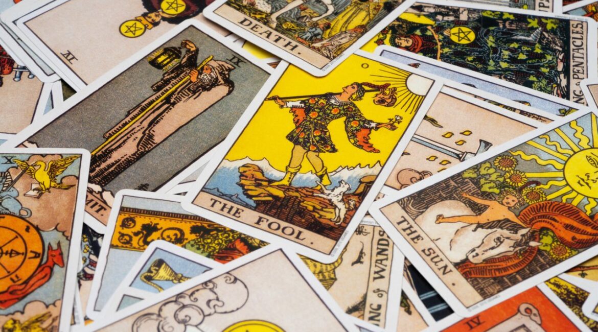 Карты Таро на апрель для каждого знака зодиака