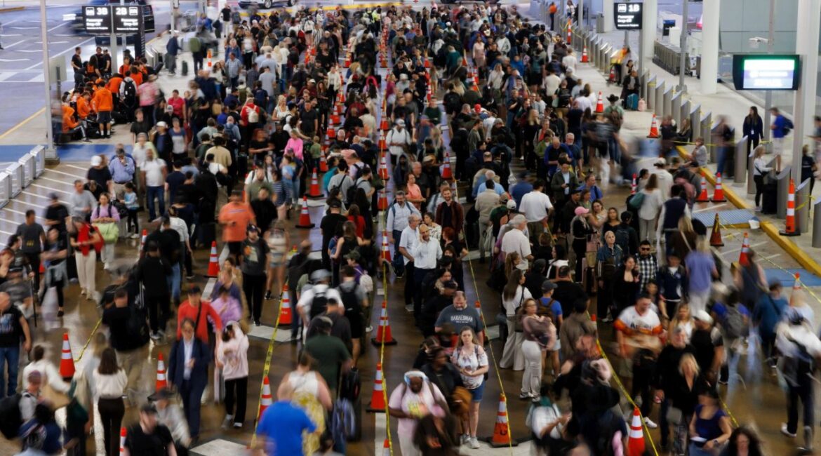 Авиаперелеты в США нарушены, но есть способ это исправить