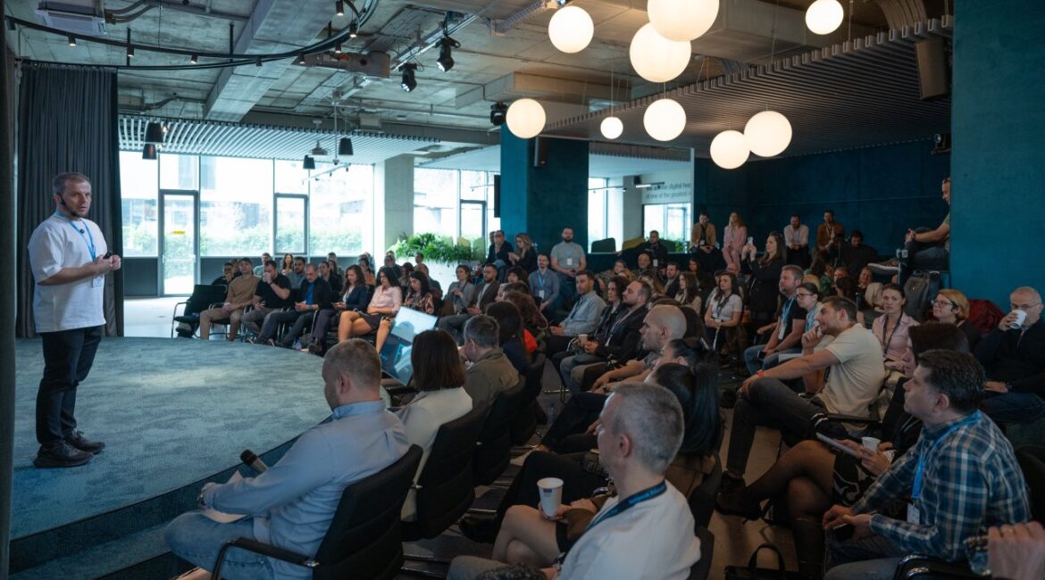 Генеративная оптимизация: будущее поиска