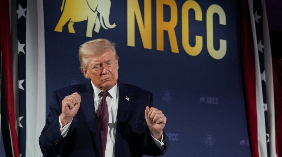 Трамп с посланием «странным иранским лидерам»: Пентагон готовит «последний удар»