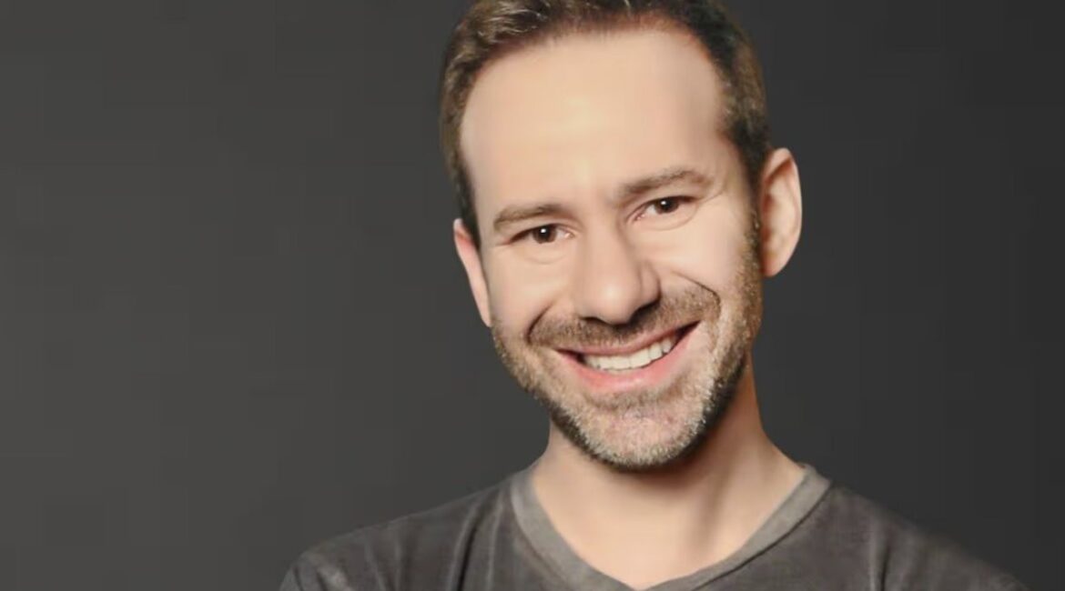 Владелец OnlyFans умер после долгой борьбы с раком