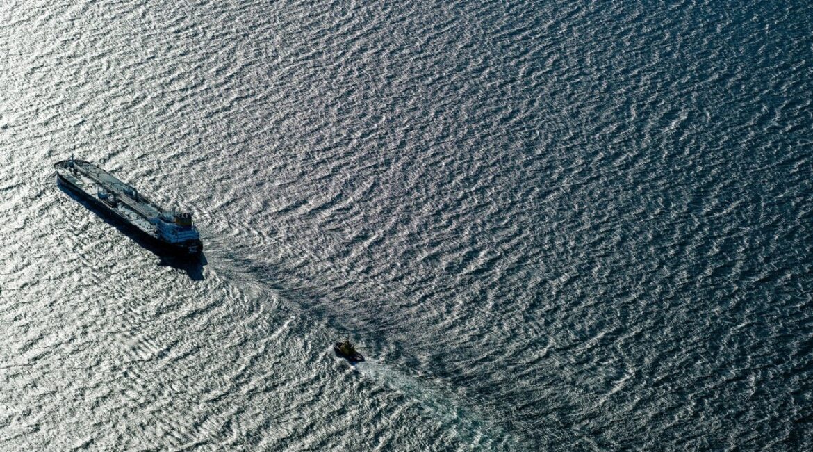 Украинские дроны методично атакуют российские нефтяные терминалы в Балтийском море