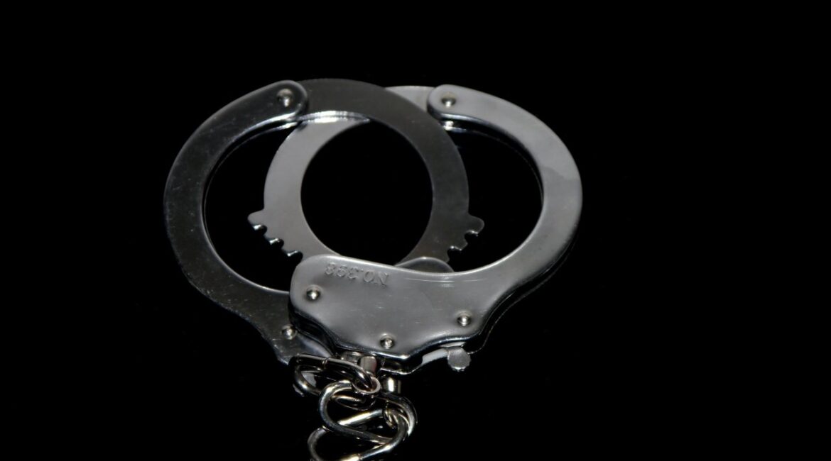 Молодой человек убил свою бабушку, которая лишила его карманных денег