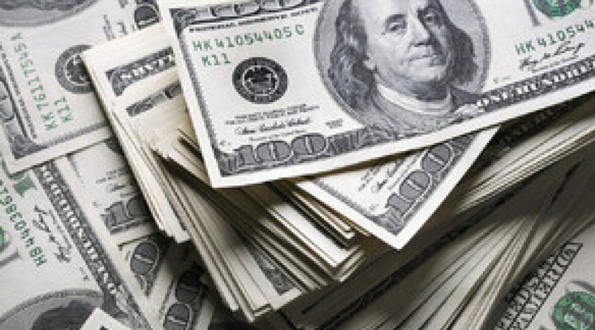 Подпись Трампа появится на долларовых купюрах