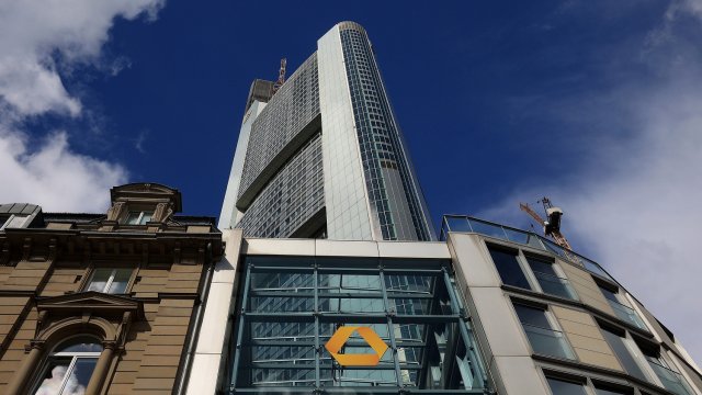 Правительство Германии отклонило предложение UniCredit о приобретении Commerzbank.