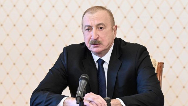 Азербайджан привел свои вооруженные силы в боевую готовность после атак иранских дронов