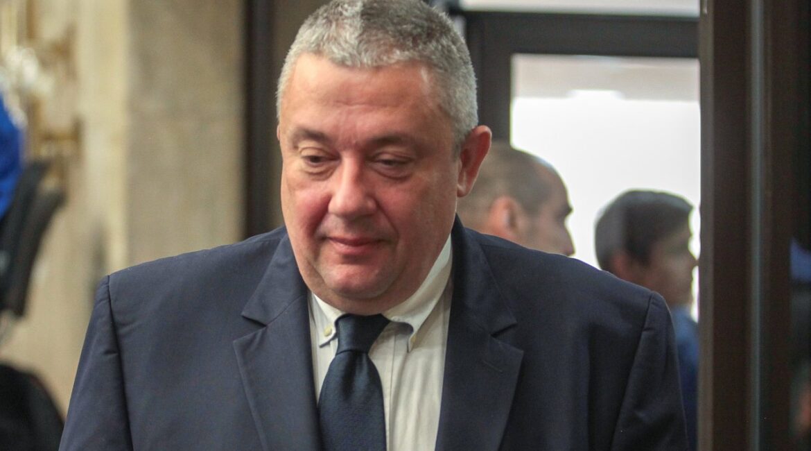 Илья Лазаров: Учитывая то, что происходит в Иране, о Совете мира уже никто не говорит