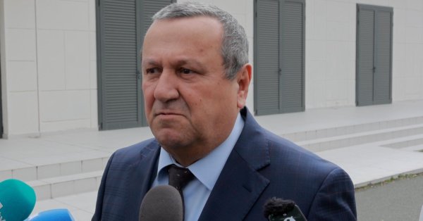 Министр Адемов: Пенсии гарантированы даже при отсутствии регулярного бюджета