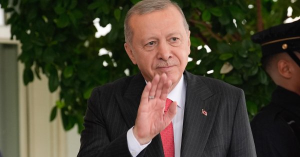 Турция — Ирану: воздерживаться от действий, которые могут расширить масштабы войны